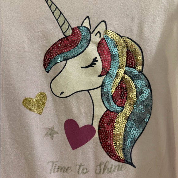 * 3 FOR $20 * YOUNG HEARTS Light Purple Unicorn Tee - Picture 3 of 3